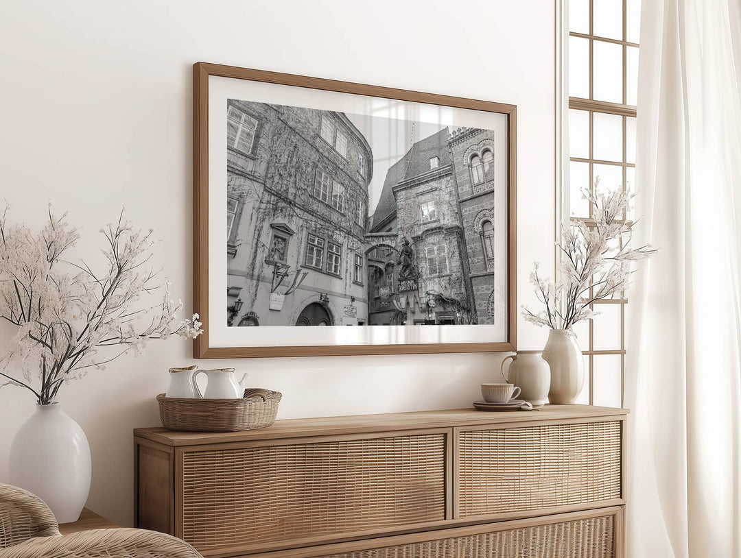 Vienna in Black & White – Elegance in Contrast