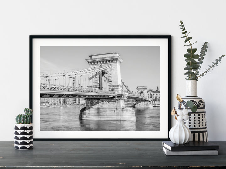 Kettenbrücke von Budapest | Schwarzweißer Fine Art Poster Print
